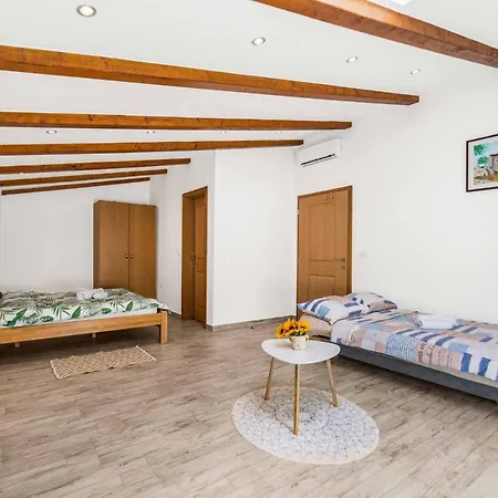 Sweet Retreat Villa Baderna